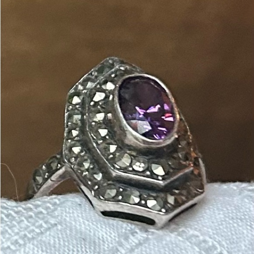 Art Deco Amethyst Sterling Ring - Picture 5 of 14